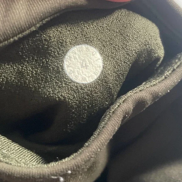 Lululemon Olive Green Ribbed Leggings with Pocket Size 4 - Picture 4 of 6